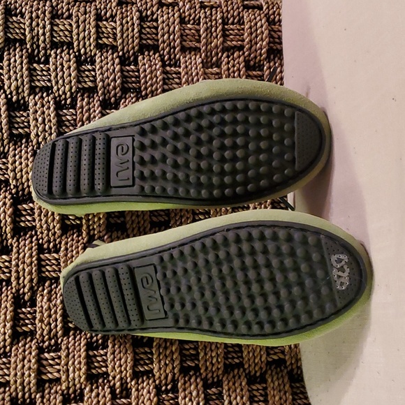 Emu Shearling Moccasin Slippers Green Suede - Size 6.5 - Picture 5 of 8